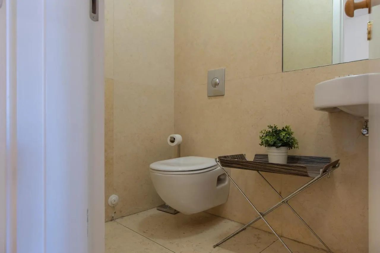 Downtown Apartment Santa Justa Lisboa 0*,  البرتغال